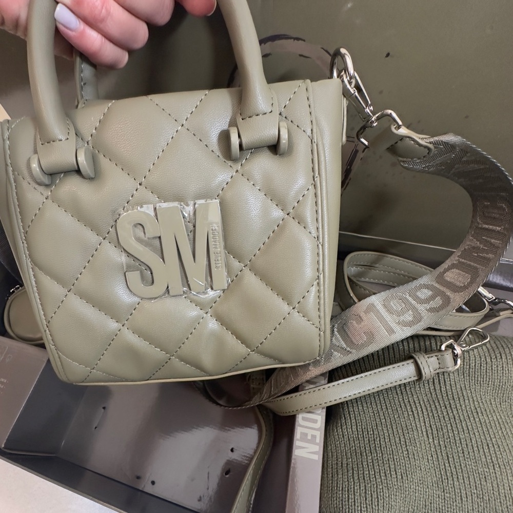 NWT Steve Madden Olive Green Quilted Bag Set - Picture 4 of 13